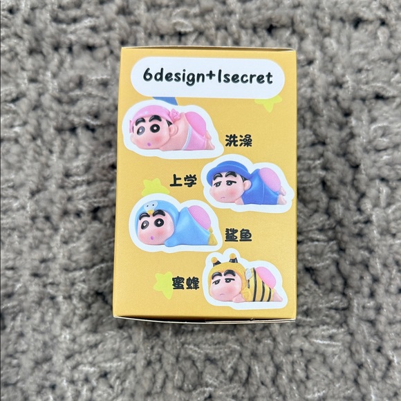 Top Toy Crayon Shinchan Butt Light Blind Box - Picture 2 of 5